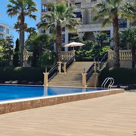 Апартаменти Luxurious - Pool View In Argisht Partez